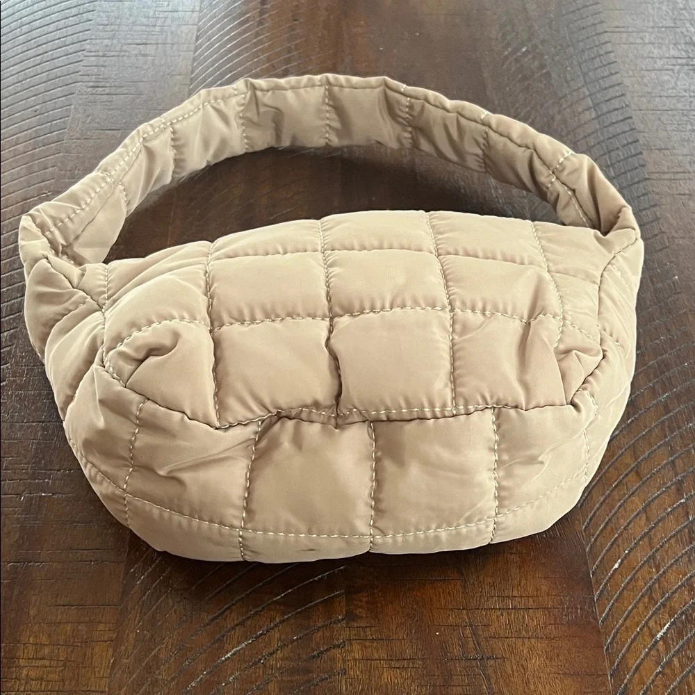 🆕Quilted Tan Shoulder Bag 11 x 6.5 inches